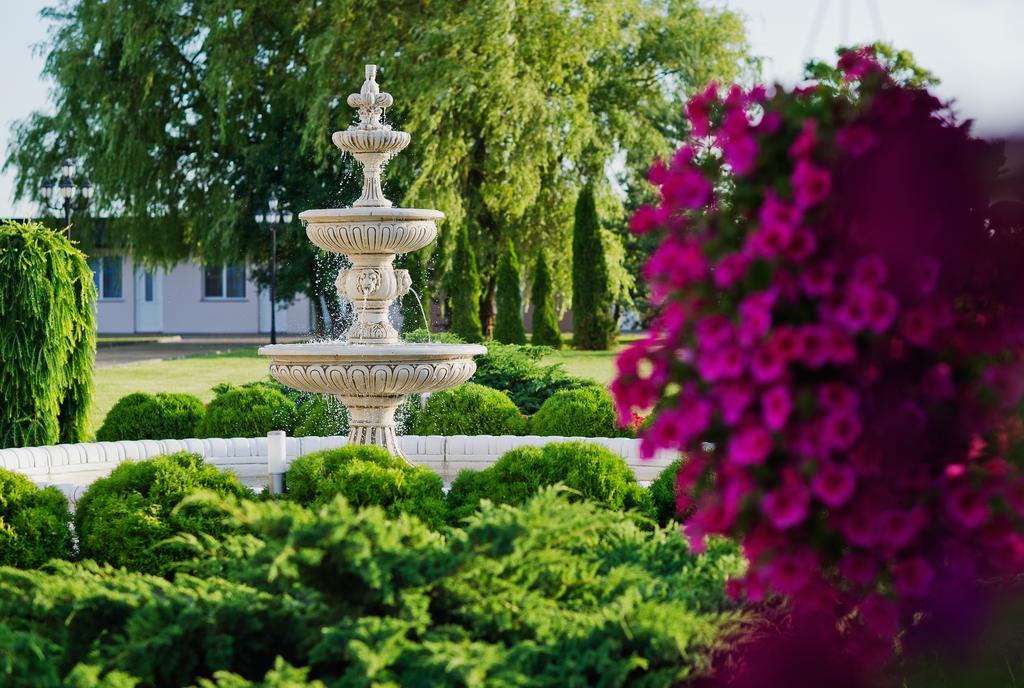 Royal Park Hotel & Spa Мельно Экстерьер фото