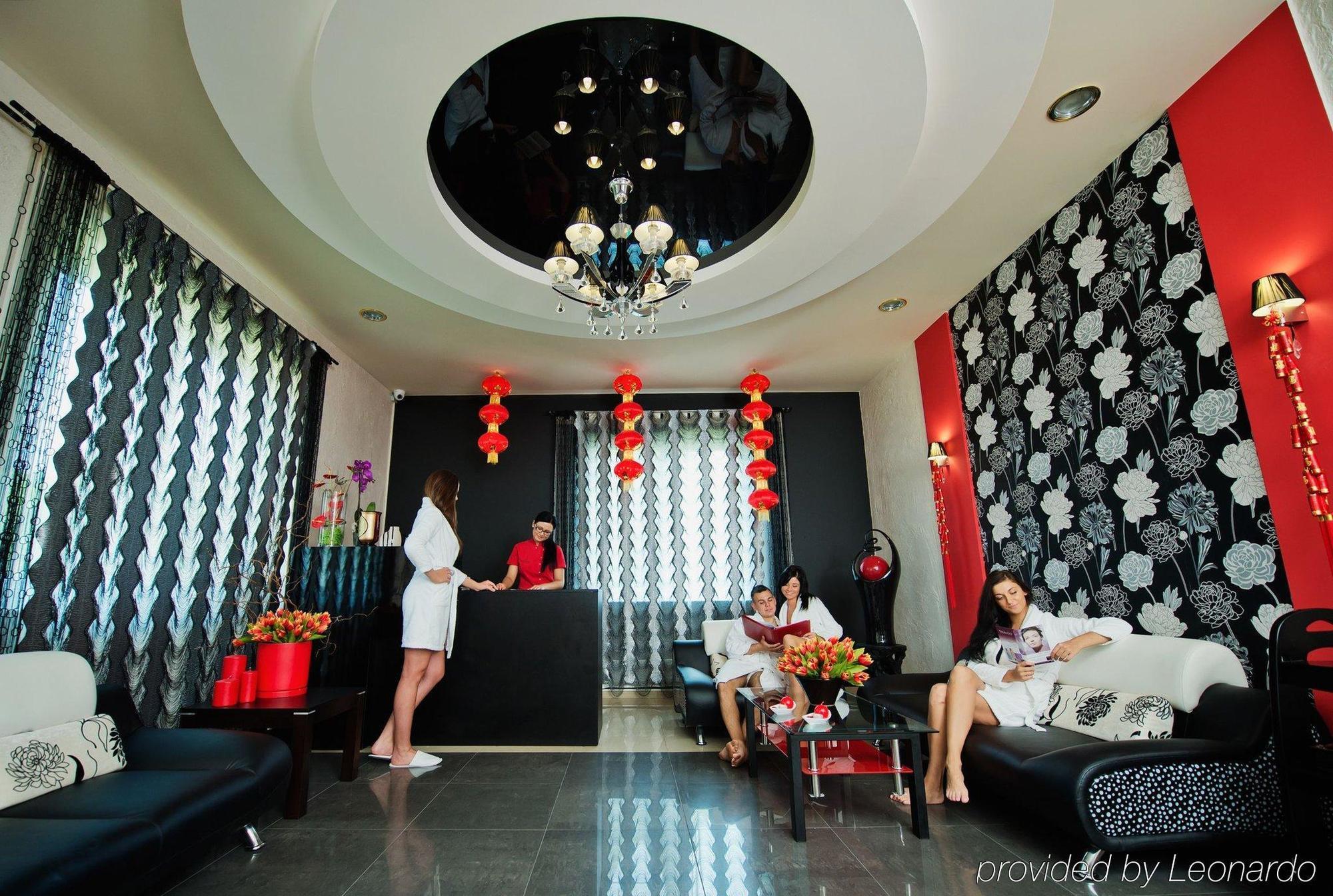 Royal Park Hotel & Spa Мельно Экстерьер фото