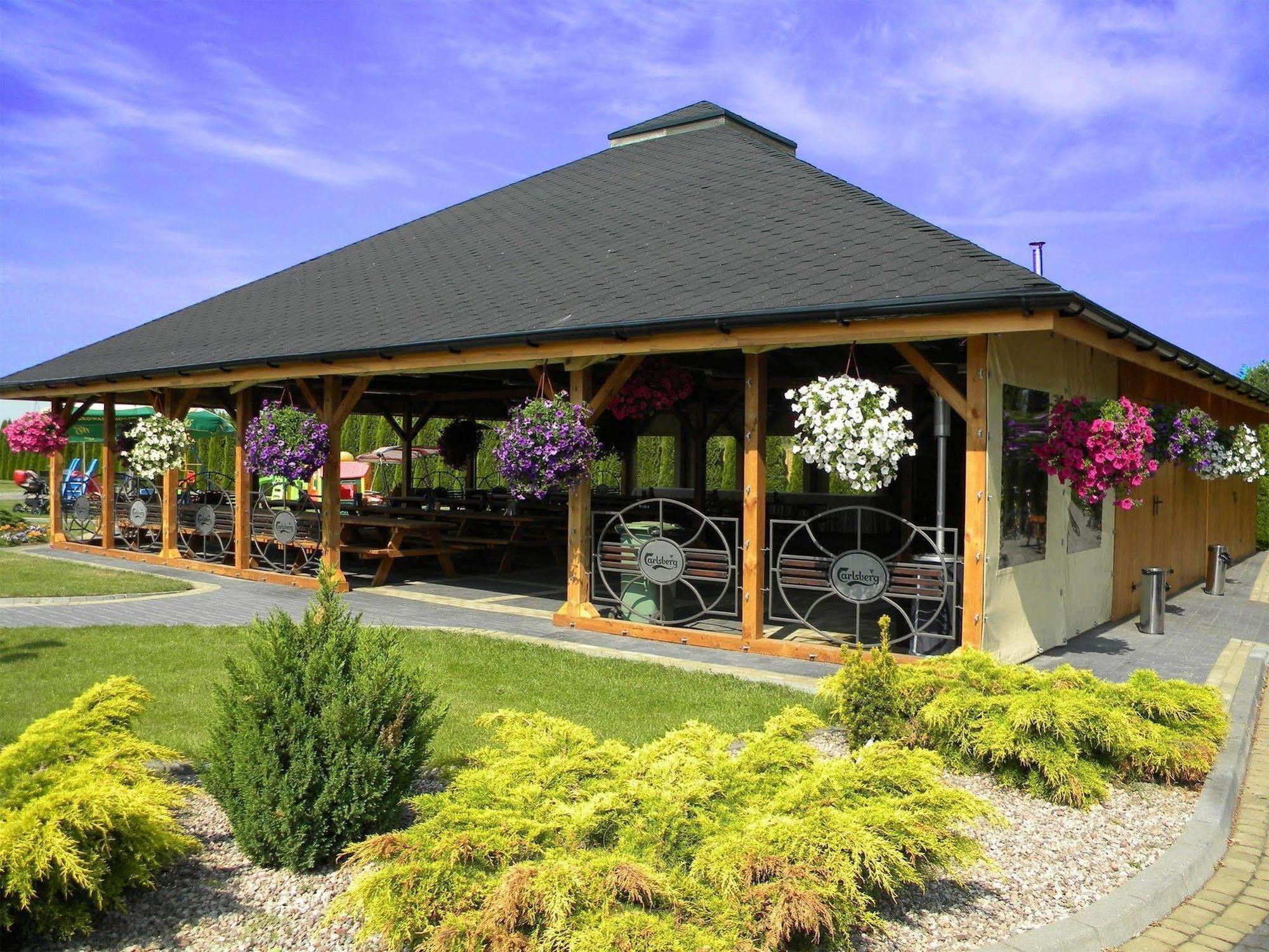 Royal Park Hotel & Spa Мельно Экстерьер фото