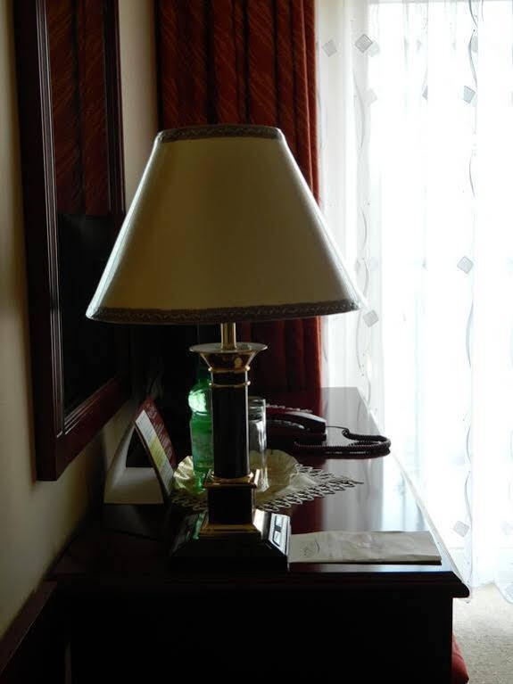 Royal Park Hotel & Spa Мельно Экстерьер фото